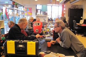 PvdA: Het Repair Café Voorschoten is één grote win-win